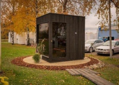 Sauna noir vue de l'extérieur - GardenSKoncept au Luxembourg