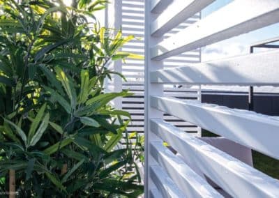 Pergola - Lattes blanches (GardenSKoncept au Luxembourg)