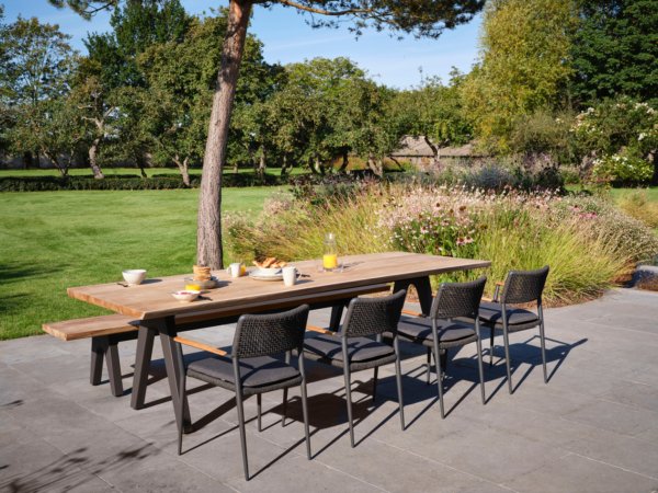 Diphano_Pure_table - Gardenskoncept - mobilier Luxembourg