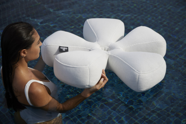 Pouf Piscine - OGO - chez Gardenskoncept
