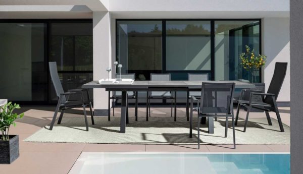 Table-Krion- mobilier jardin chez Gardenskoncept