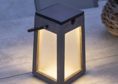 Lanterne solaire & rechargeable - Les jardins - Décoration d'extérieur chez Gardenskoncept