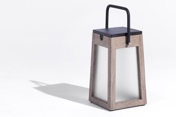 Lanterne solaire & rechargeable - Les jardins - Décoration d'extérieur chez Gardenskoncept