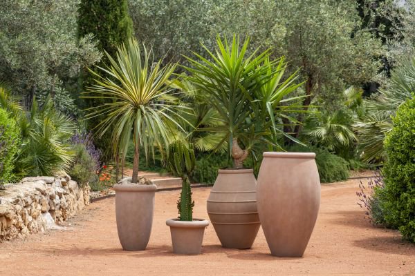 Poterie intérieur & extérieur - GardenSKoncept Poterie intérieur & extérieur - GardenSKoncept